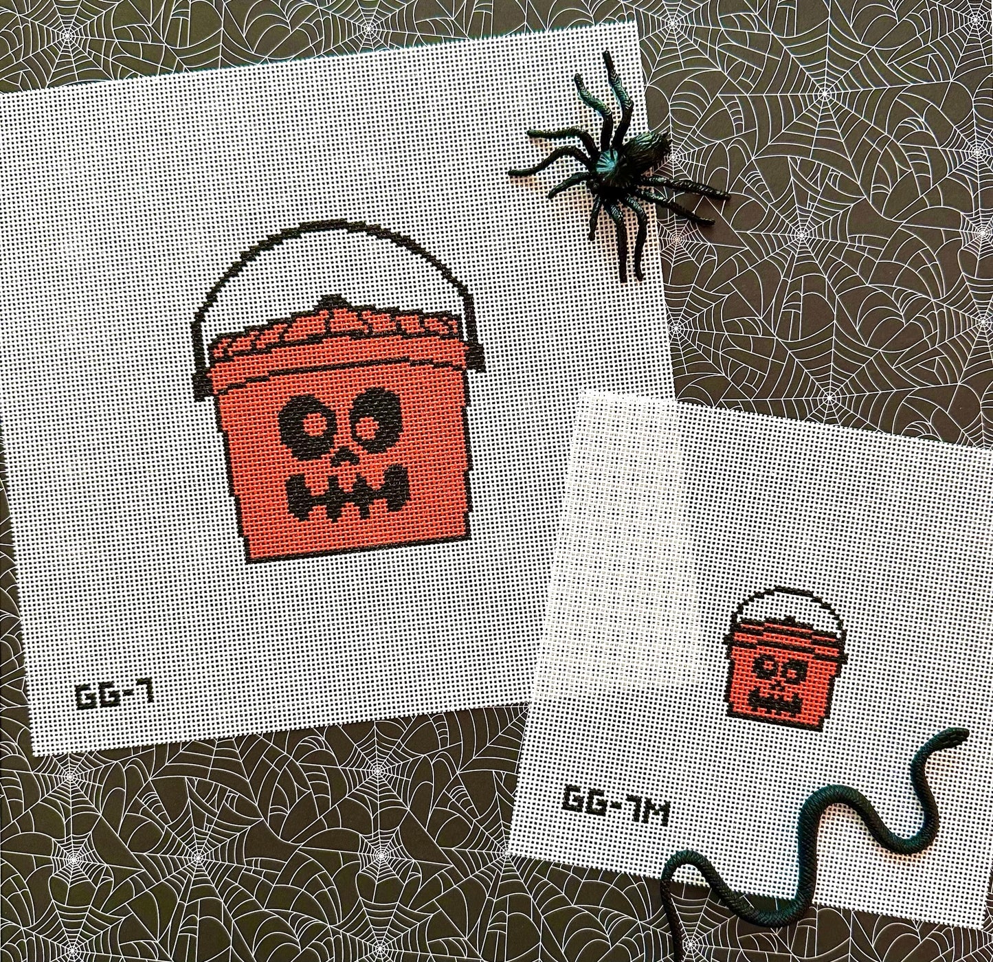 Boo Bucket Bundle (4” + mini included)