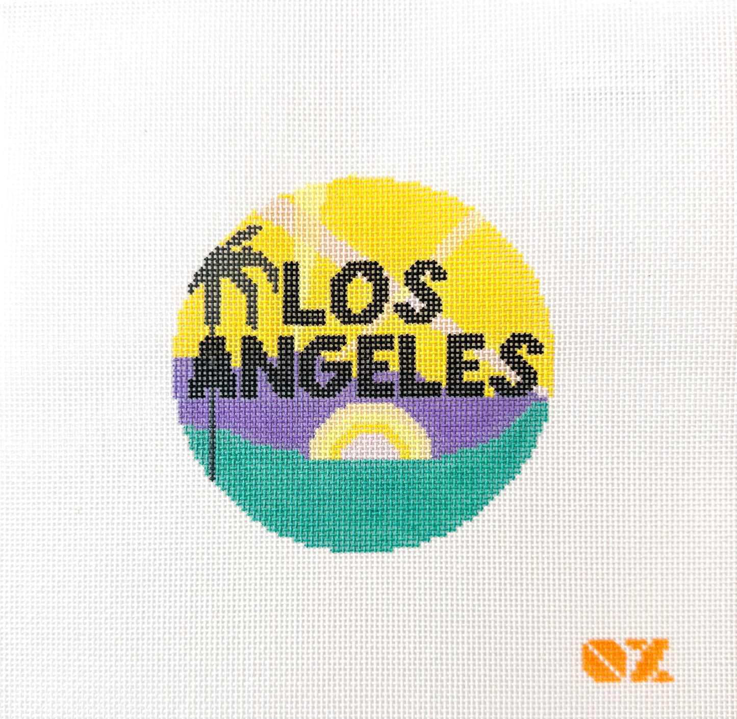 Los Angeles Retro Travel Round Needlepoint canvas
