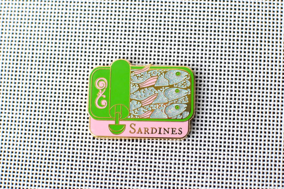 Pink and Green Sardine Can Needle Minder