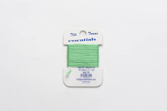 Essentials Card 737 Isle