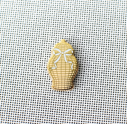 Rattan Ginger Jar Needle Minder