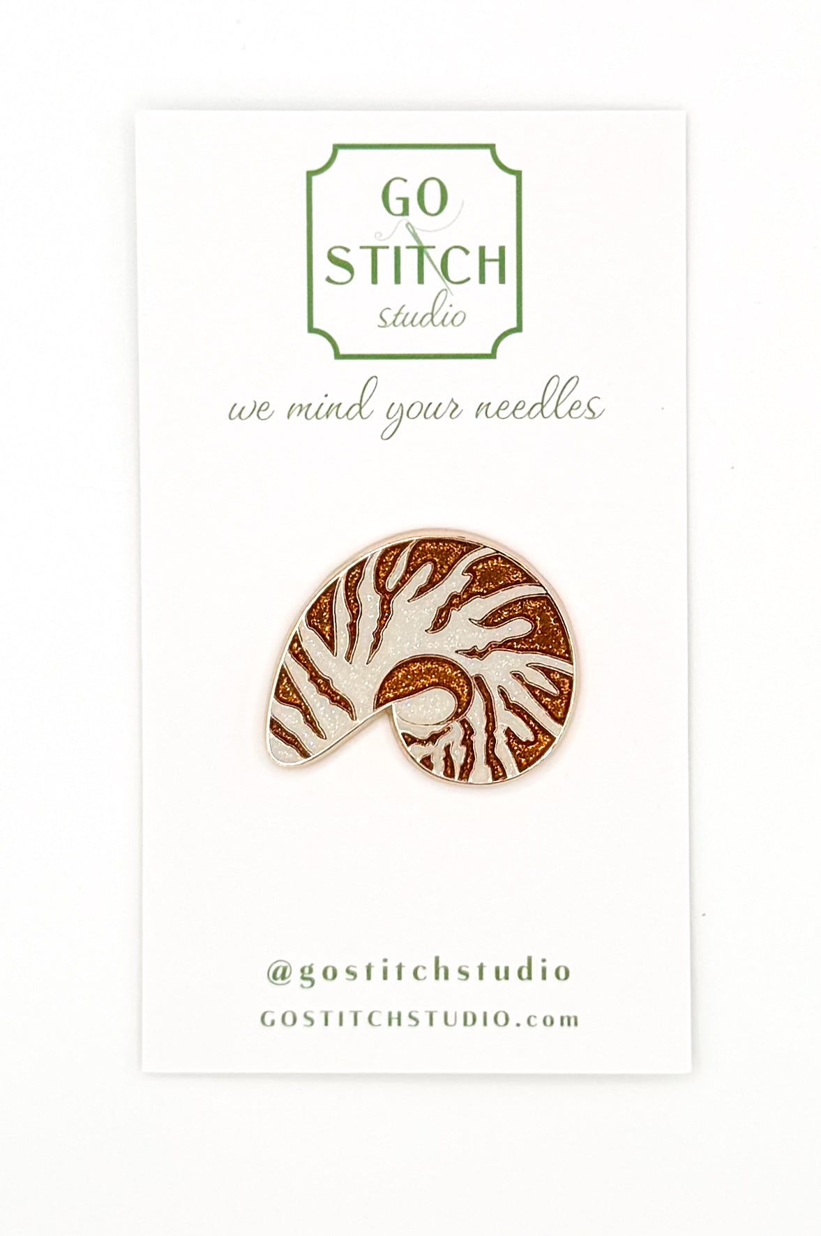 Nautilus Glitter  Needle Minder
