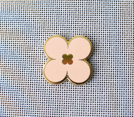 Pink Clover Needle Minder